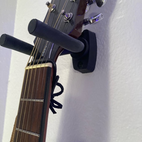 Guitar wall mount - Picture 9 of 9